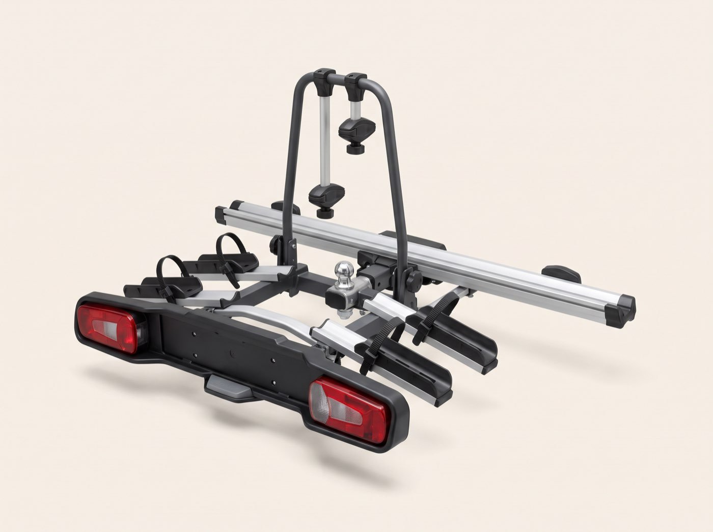 Atera Strada EVO RV Fahrradträger in Studioansicht